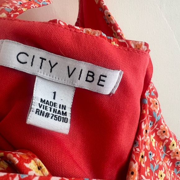 Cute open back floral summer dress - Picture 4 of 6